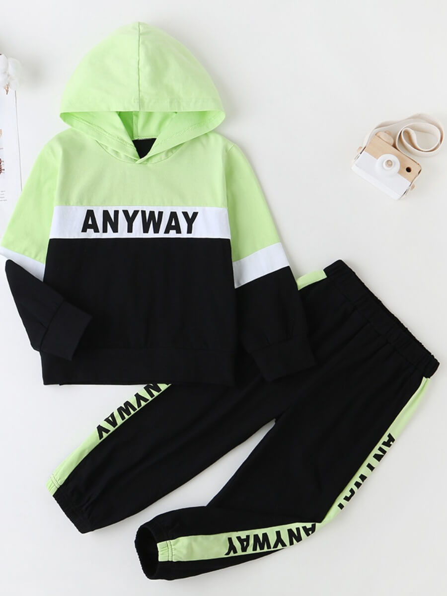 Lovely Sportswear Hooded Collar Print Patchwork Black Boy Two-piece Pants Set
Lovely Sportswear Hooded Collar Print Patchwork Black Boy Two-piece Pants Set