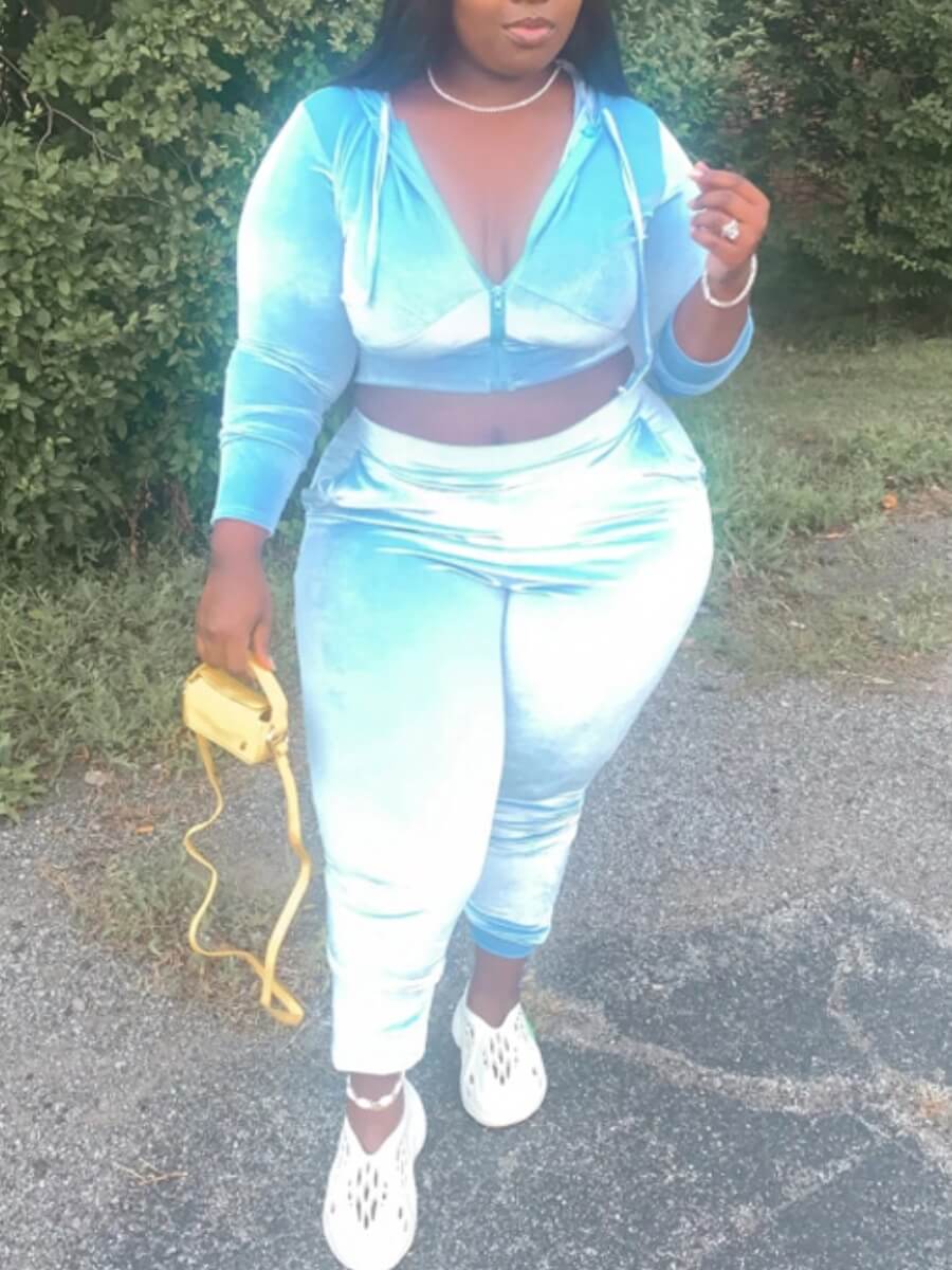 Lovely Sportswear Hooded Collar Zipper Design Blue Plus Size Two-piece Pants Set
Lovely Sportswear Hooded Collar Zipper Design Blue Plus Size Two-piece Pants Set