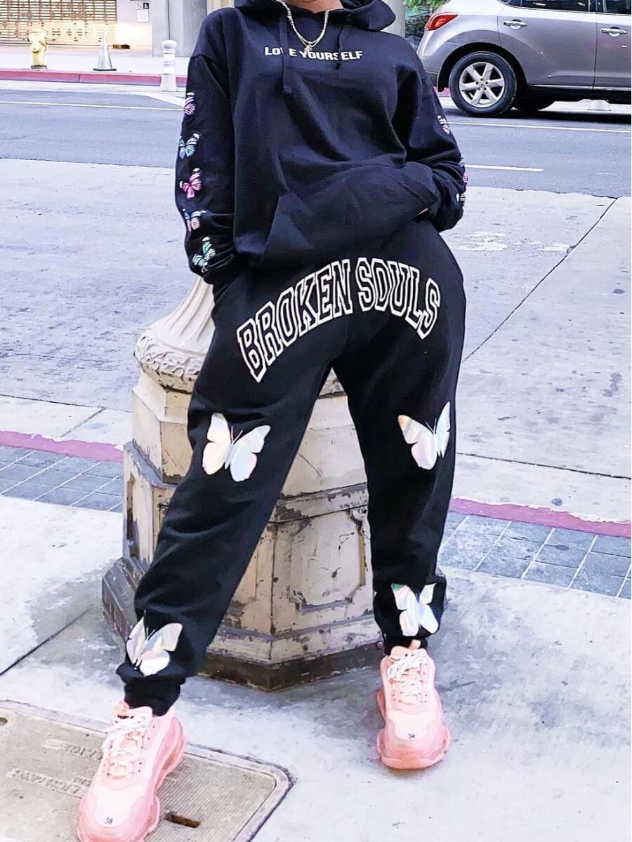Lovely Street Butterfly Print Kangaroo Pocket Loose Black Two Piece Pants Set
Lovely Street Butterfly Print Kangaroo Pocket Loose Black Two Piece Pants Set