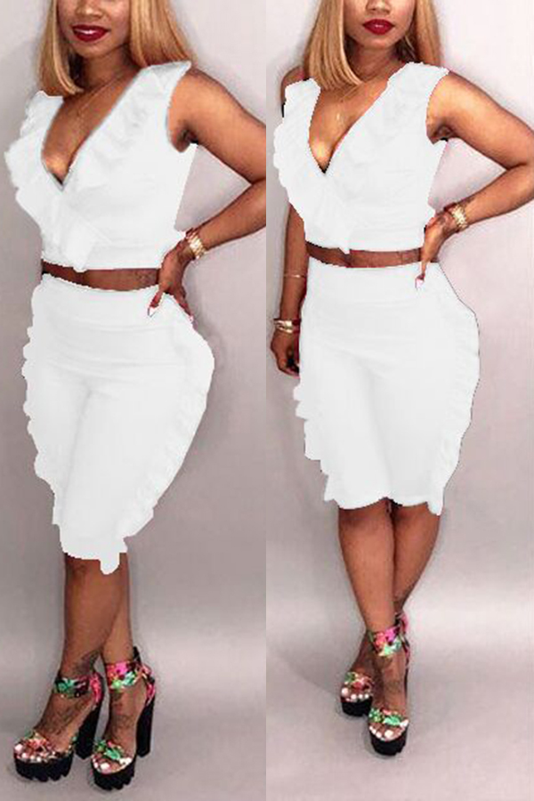 

Lovely Casual V Neck Ruffle White Twilled Satin Two-piece Shorts Set