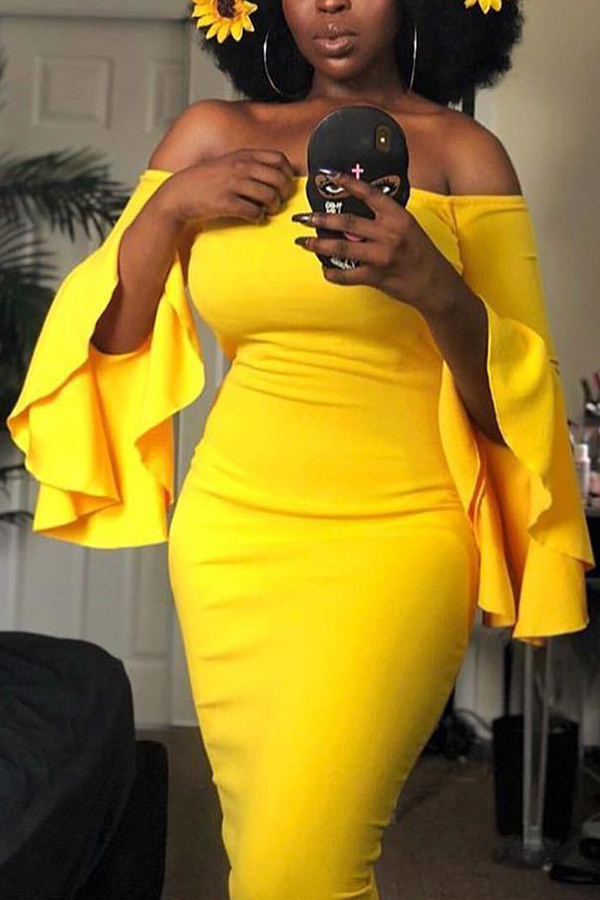 

Lovely Vogue Dew Shoulder Yellow Knee Length Dress