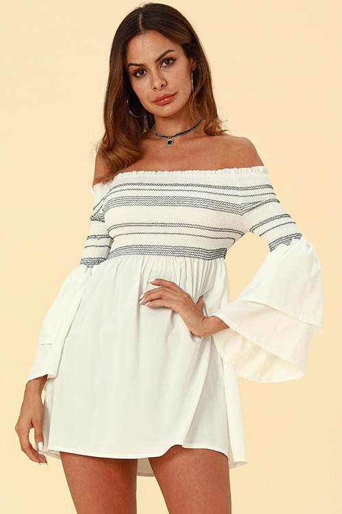 

Lovely Chic Flounce Design White Blouses