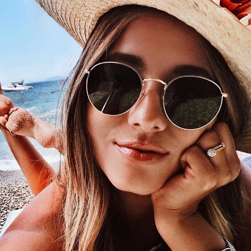 

Lovely Fashion Grey PC Sunglasses