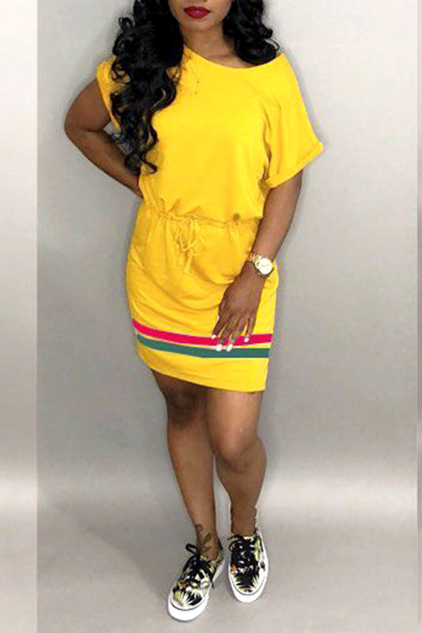 

Lovely Casual O Neck Striped Patchwork Yellow Mini Dress