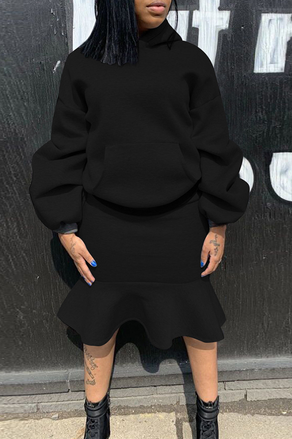 

Lovely Casual Flounce Design Black Two-piece Skirt Set