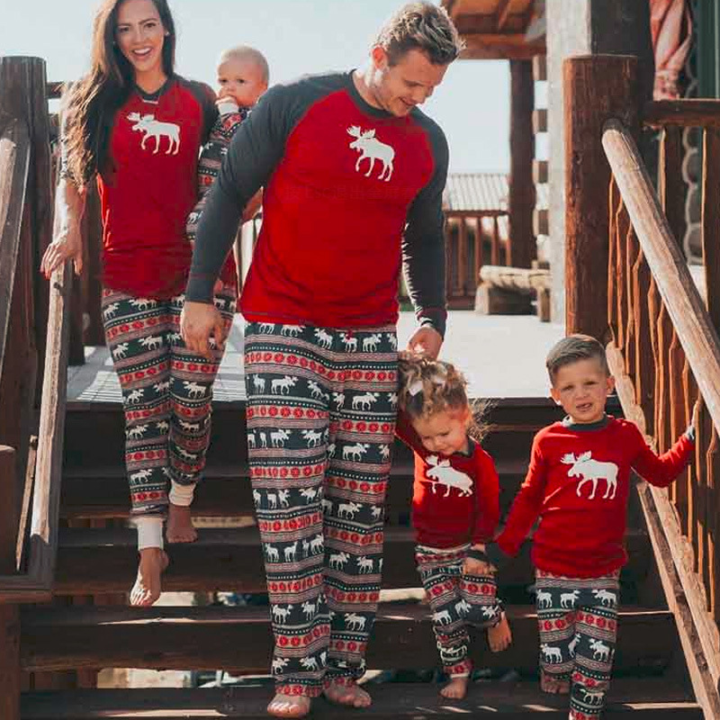 

Lovely Family Printed Red Father Two-piece Pants Set