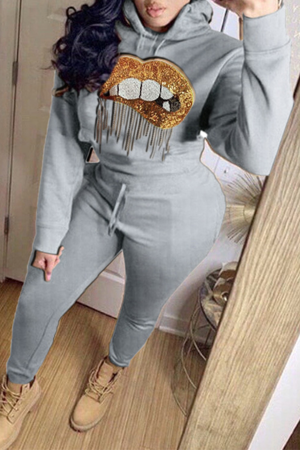 

Lovely Leisure Hooded Collar Lip Grey Two-piece Pants Set