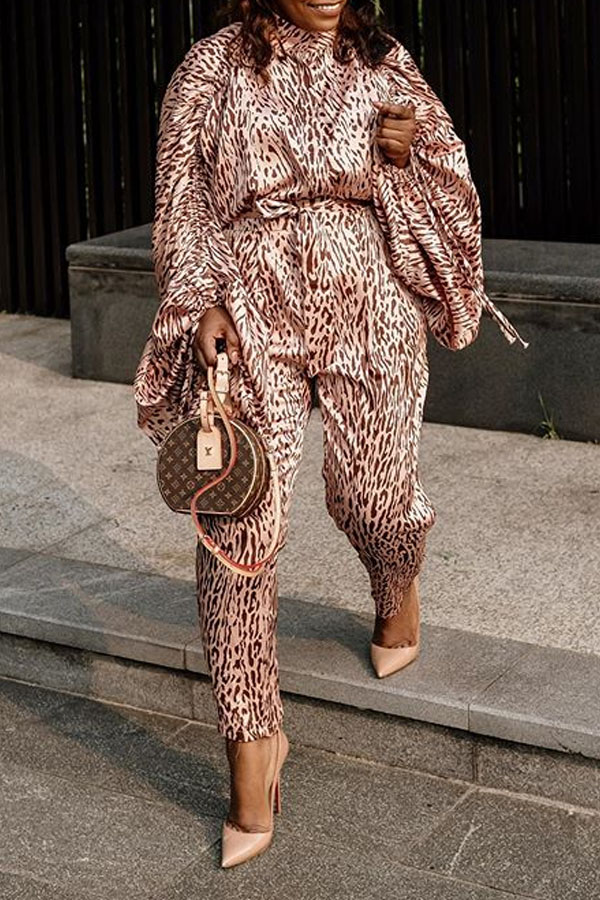 

Lovely Trendy Leopard Printed Plus Size Two-piece Pants Set