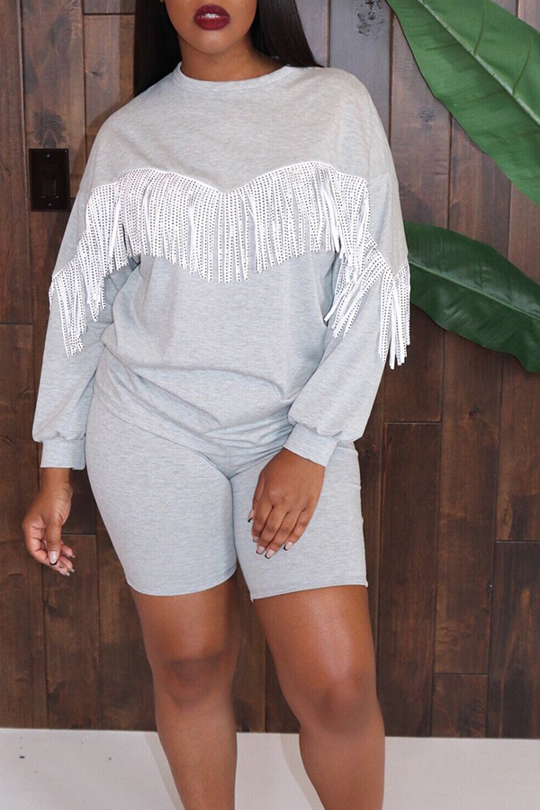 

Lovely Casual Tassel Design Grey Two-piece Shorts Set