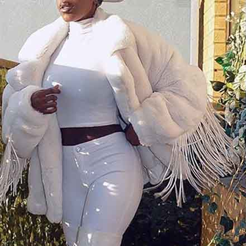 

Lovely Chic Tassel Design White Winter Coat