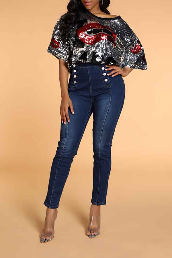 

Lovely Trendy Lip Printed Silver T-shirt