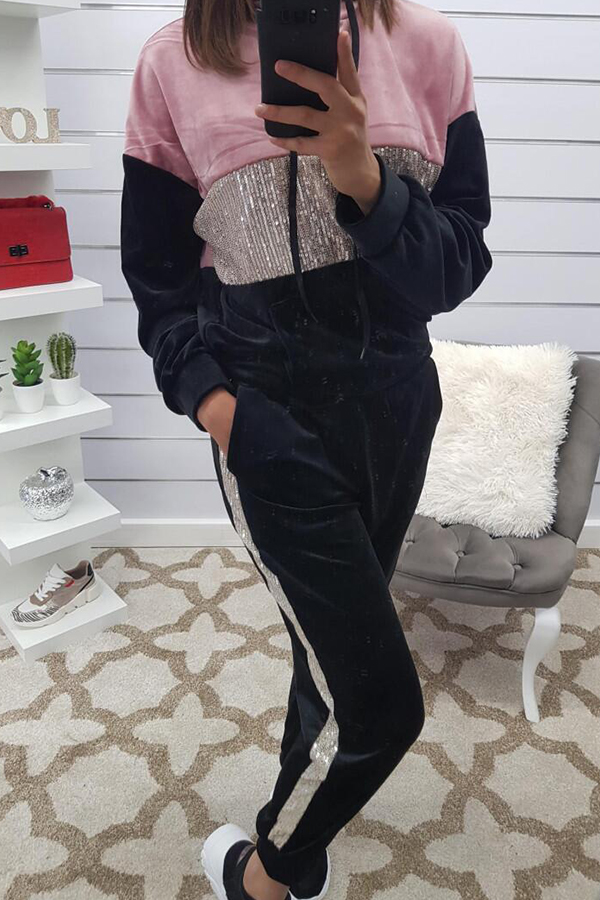 

Lovely Casual Hooded Collar Patchwork Black Two-piece Pants Set
