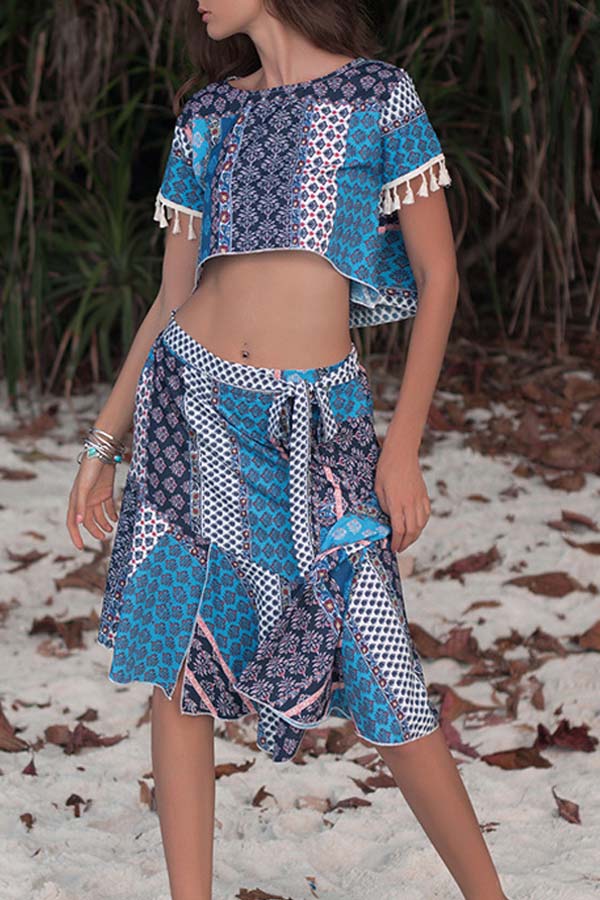 

Lovely Bohemian Print Blue Two-piece Skirt Set