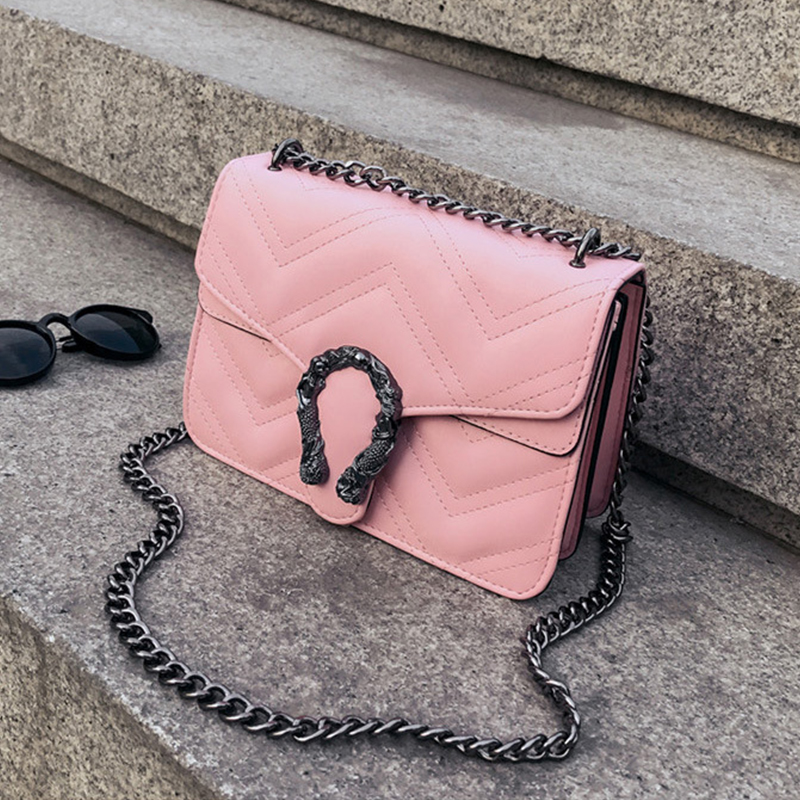

Lovely Trendy Chain Strap Pink Crossbody Bag