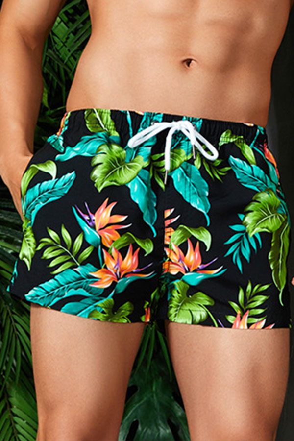 

Lovely Chic Plants Print Blue Shorts, Black