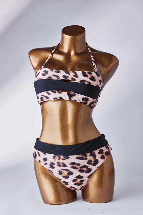 

Lovely Patchwork Leopard Print Two-piece Swimsuit