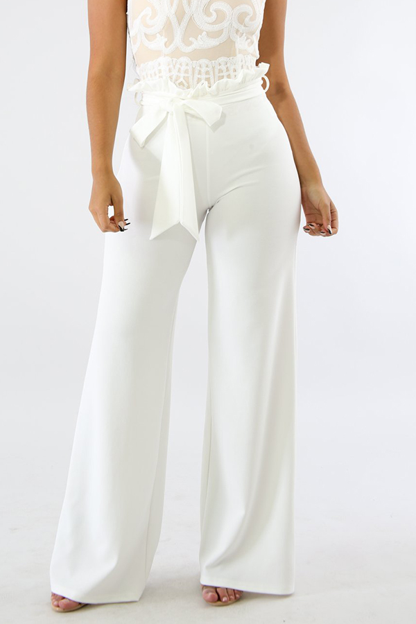 

Lovely Work Loose White Pants