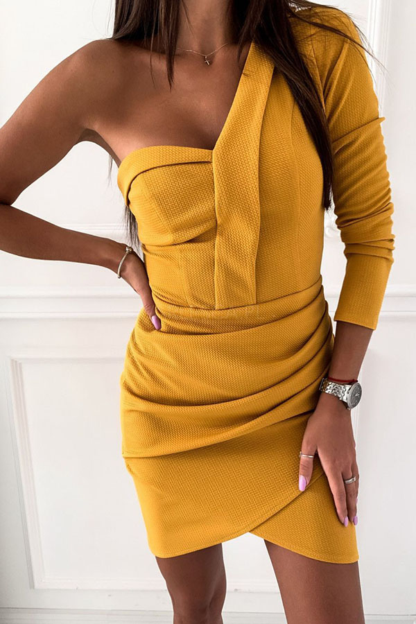 

Lovely Chic One Shoulder Yellow Mini Dress