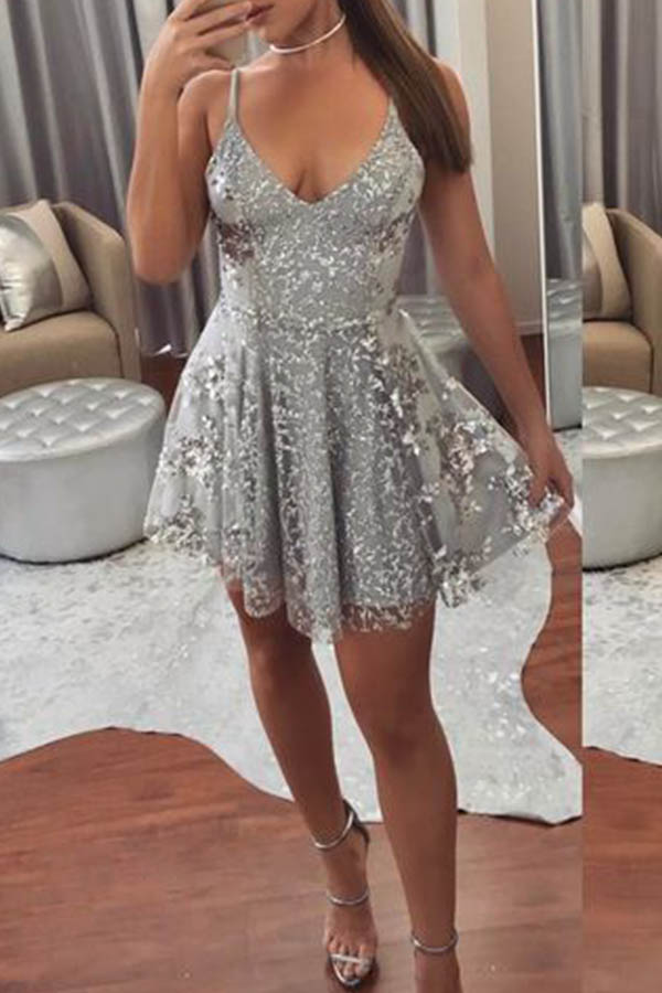 

Lovely Sexy V Neck Grey Prom Dress