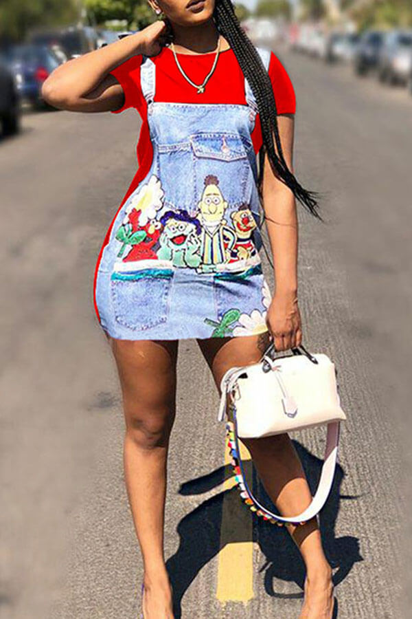 

Lovely Leisure Print Red Mini Dress
