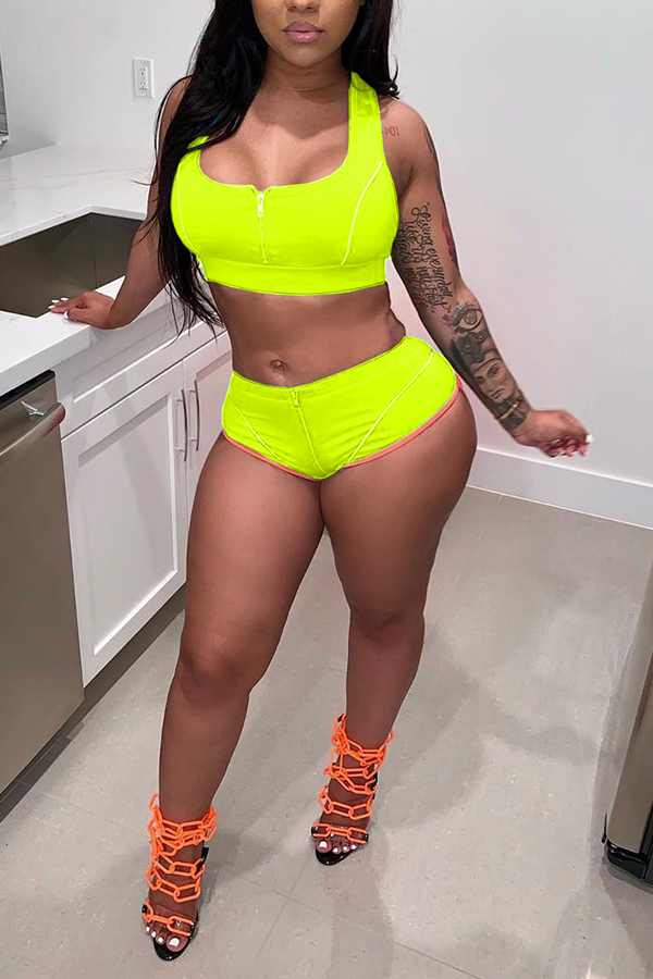 

Lovely Casual High-Leg Green Two-piece Shorts Set