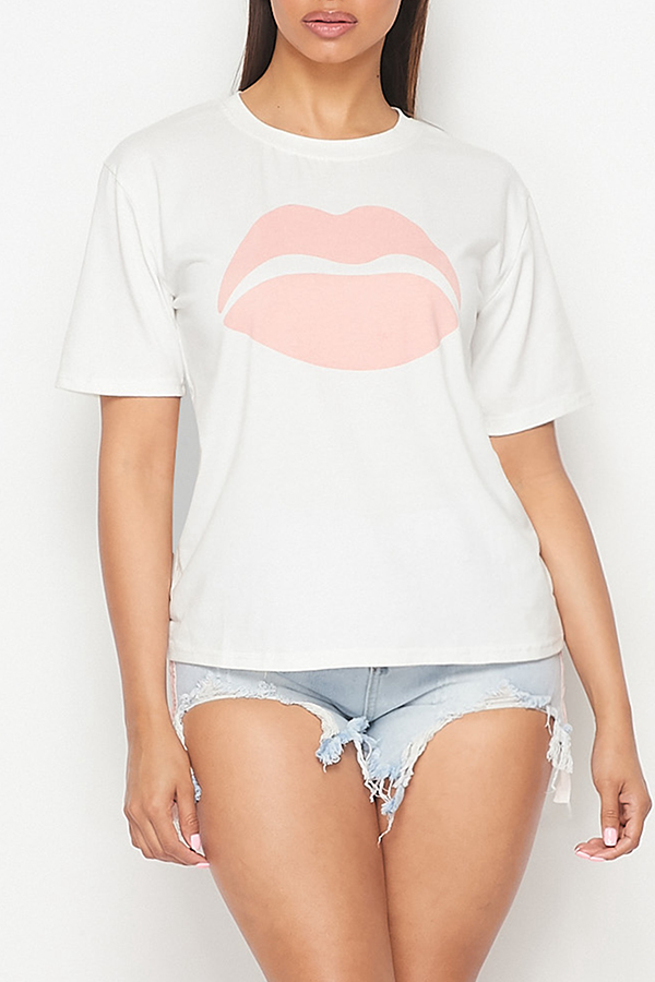 

Lovely Chic Lip Print White T-shirt
