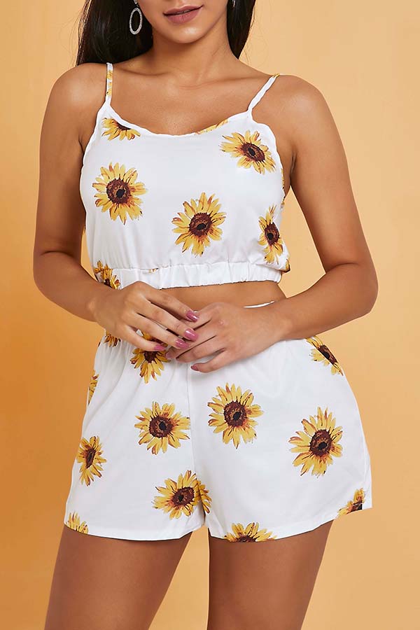 

Lovely Sweet Print White Two-piece Shorts Set