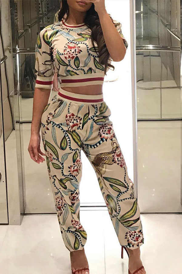 

Lovely Trendy Print Multicolor Two-piece Pants Set, Multi