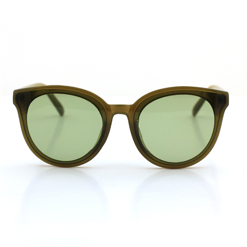 

Lovely Trendy Green Sunglasses