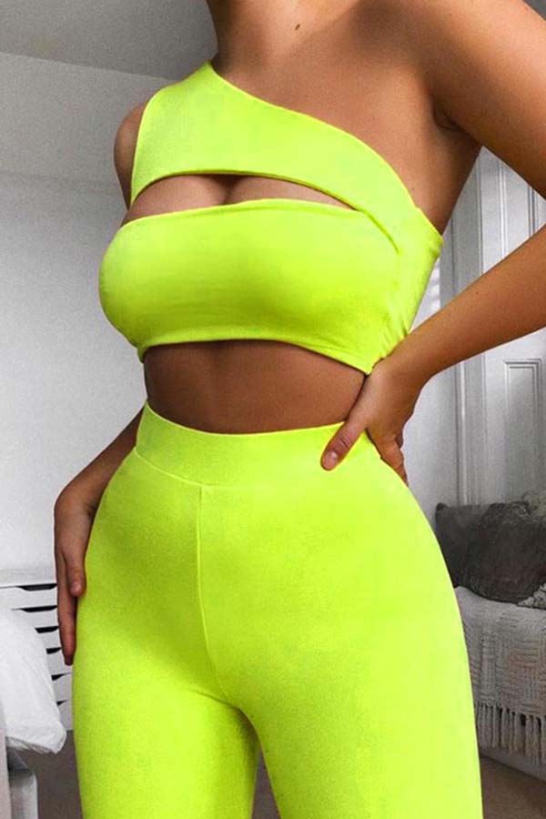 

Lovely Sportswear One Shoulder Hollow-out Yellow Two-piece Pants Set