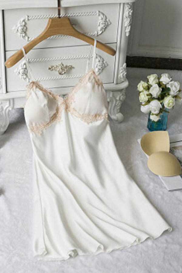 

Lovely Sexy Lace Hem White Sleepwear