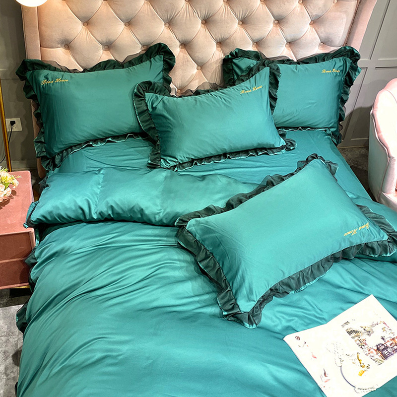 

Lovely Leisure Flounce Design Blackish Green Bedding Set, Black green