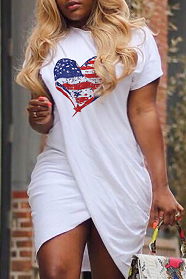 

Lovely Leisure Heart Print White Mini T-shirt Dress