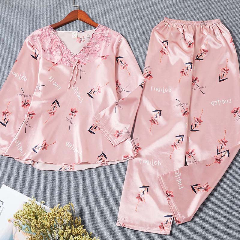 

Lovely Leisure Print Pink Sleepwear