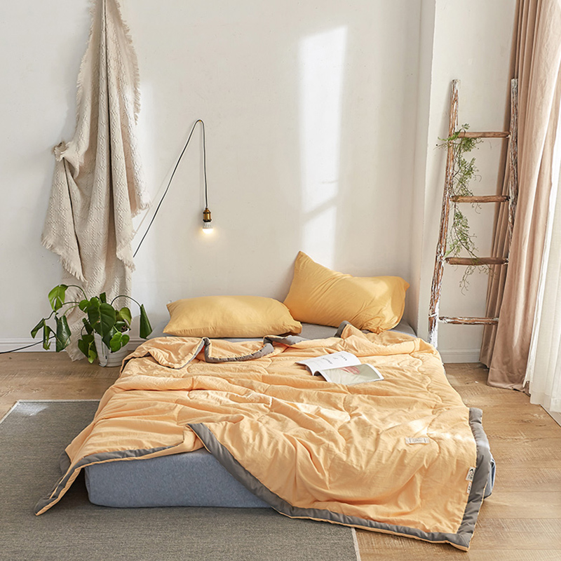 

Lovely Cosy Patchwork Yellow Blanket