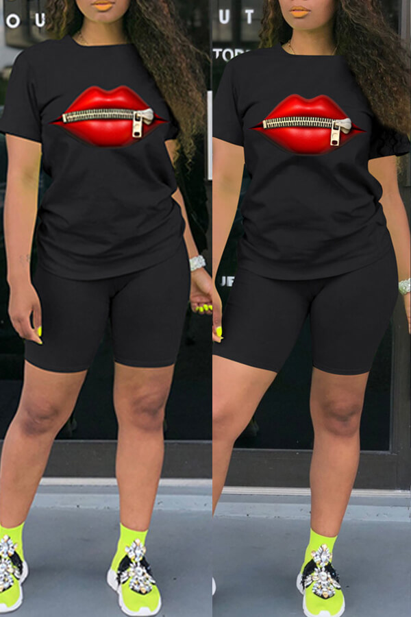 

Lovely Casual Lip Print Black Two-piece Shorts Set