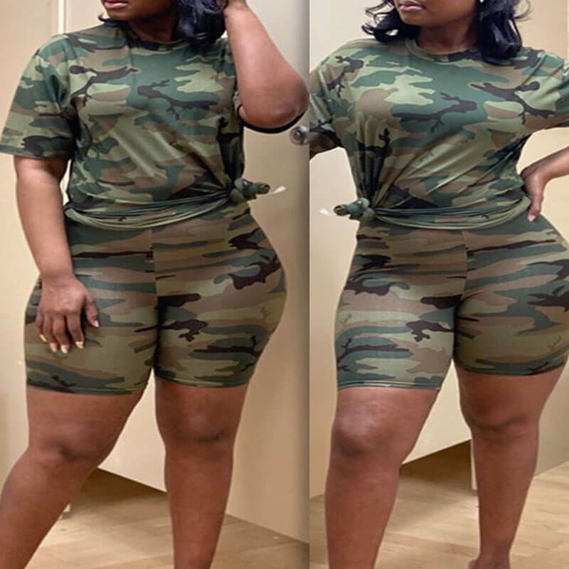 

Lovely Plus Size Stylish Camo Print Two-piece Shorts Set