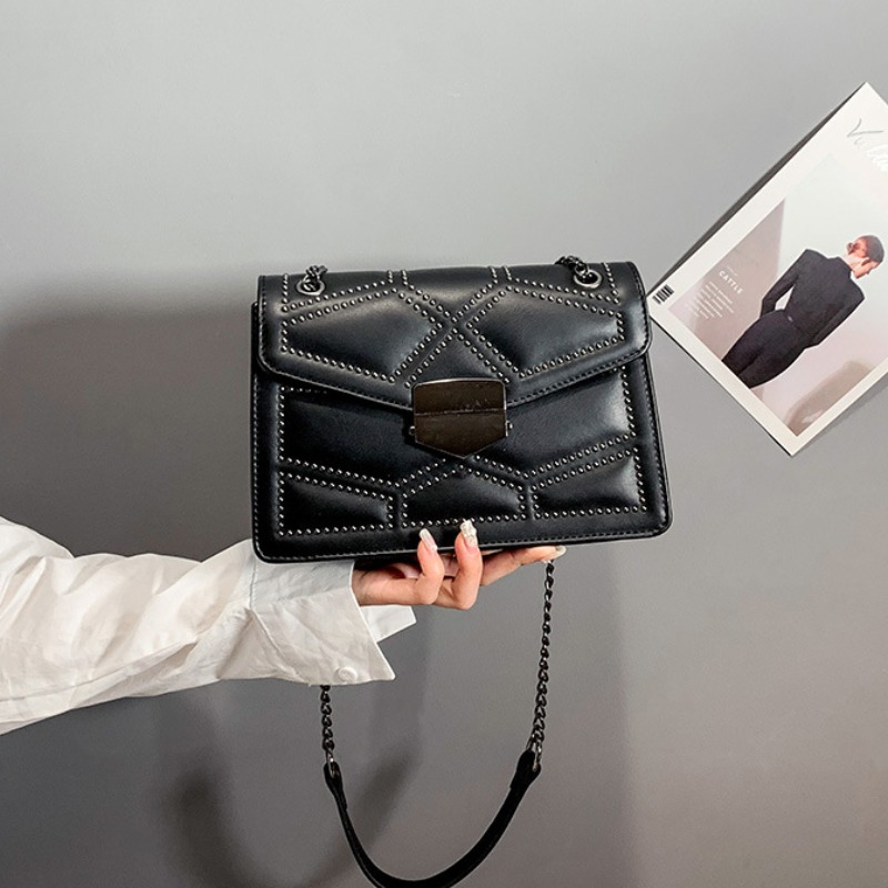 

Lovely Stylish Chain Strap Black Crossbody Bag