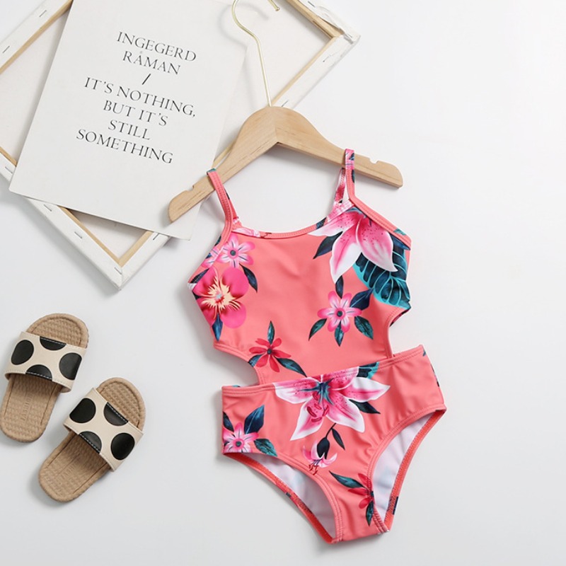 

Lovely Plants Print Pink Girl One-piece Swimsuit