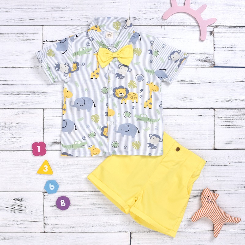 

Lovely Leisure Cartoon Print Yellow Boy Two-piece Shorts Set