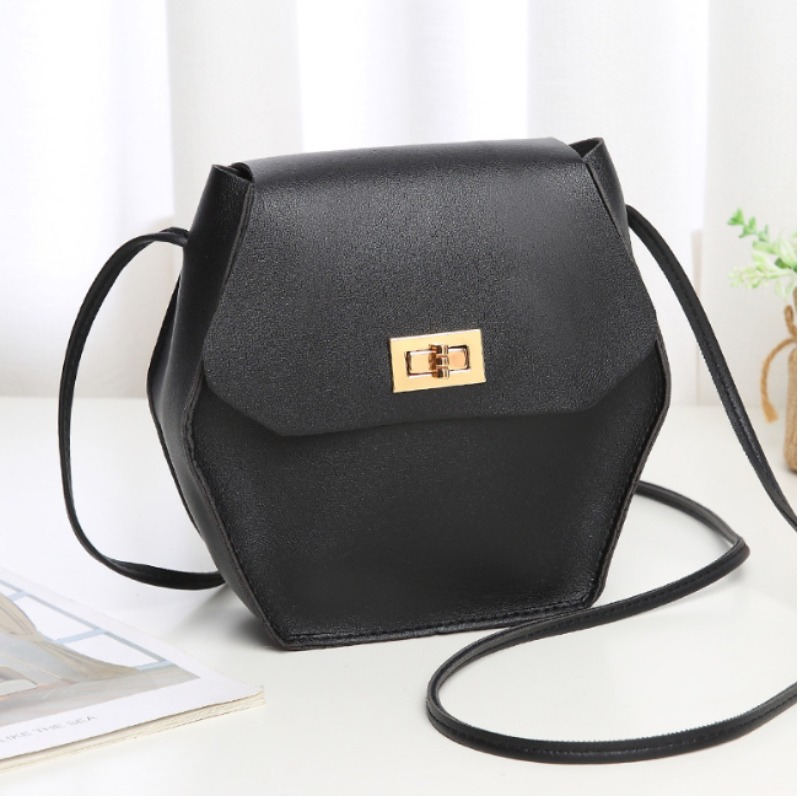 

Lovely Stylish Black Crossbody Bag