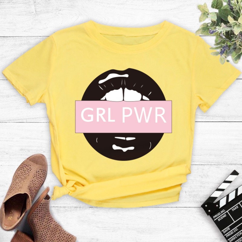 

Lovely Leisure O Neck Lip Print Yellow T-shirt