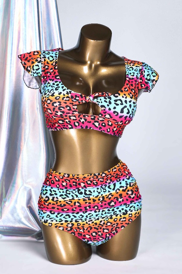 

Lovely Leopard Print Two-piece Swimsuit