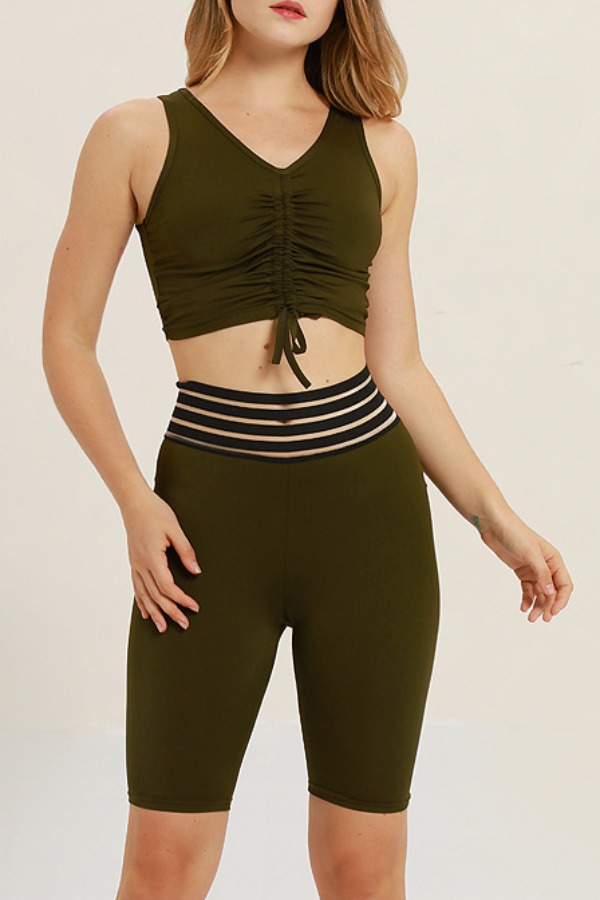 

Lovely Sportswear Patchwork Army Green Two-piece Shorts Set