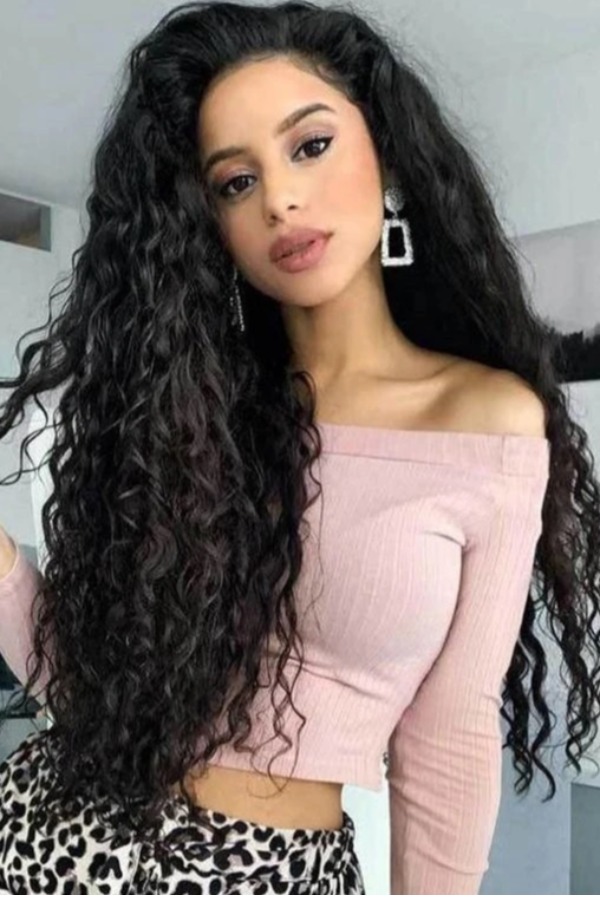 

Lovely Trendy Long Wavy Black Wigs