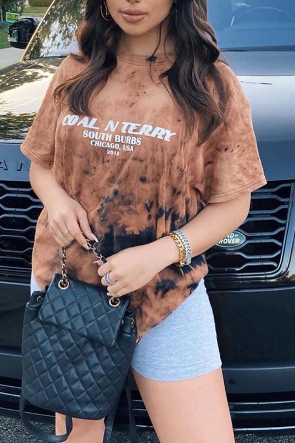 

Lovely Casual Print Brown Two-piece Shorts Set