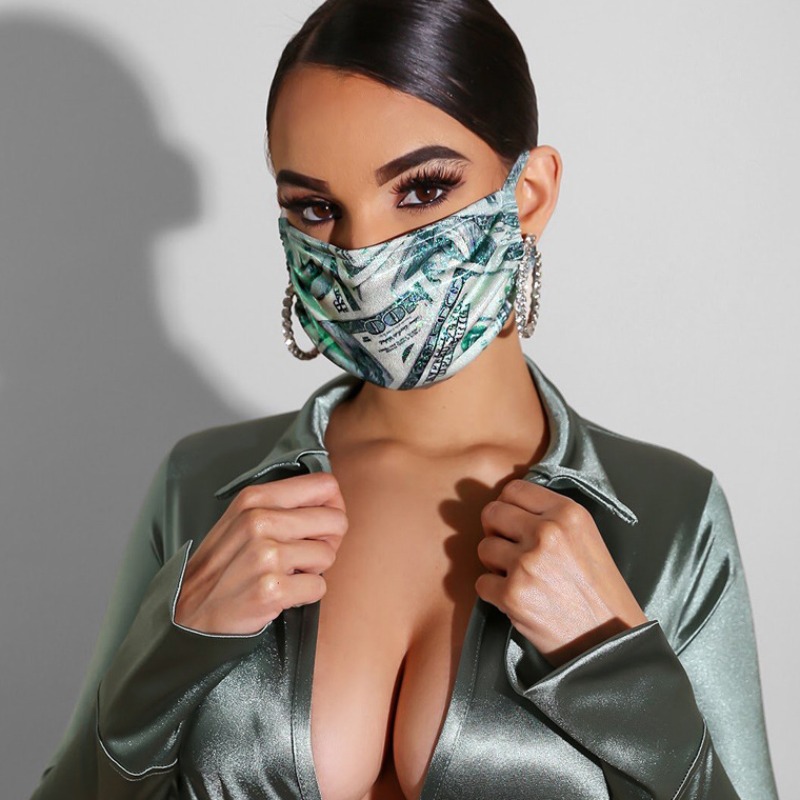 

Lovely Leisure Print Green Face Mask