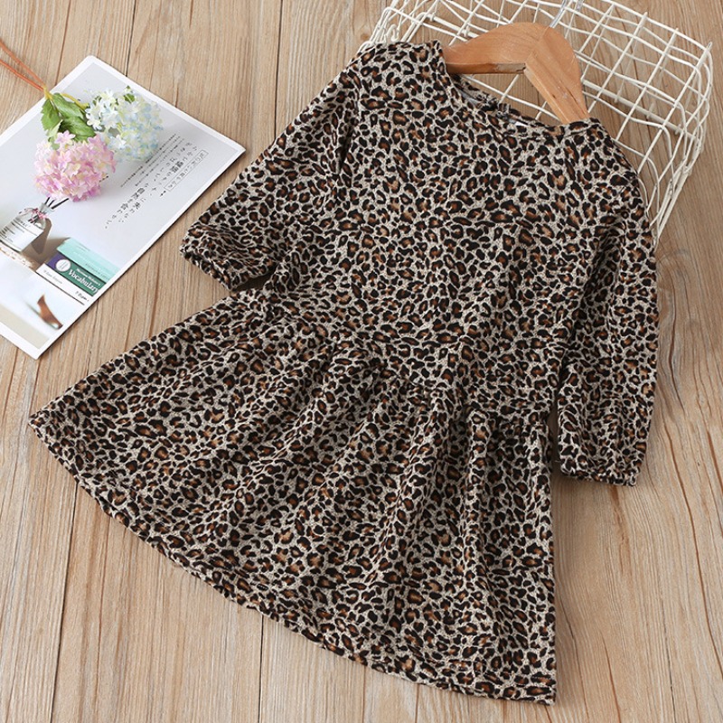 

lovely Stylish Leopard Print Girl Knee Length Dress