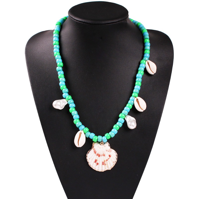 

lovely Bohemian Shell Green Necklace
