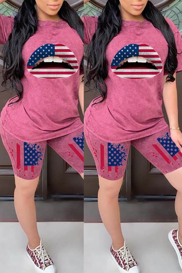 

Lovely Leisure Lip Print Red Two-piece Shorts Set